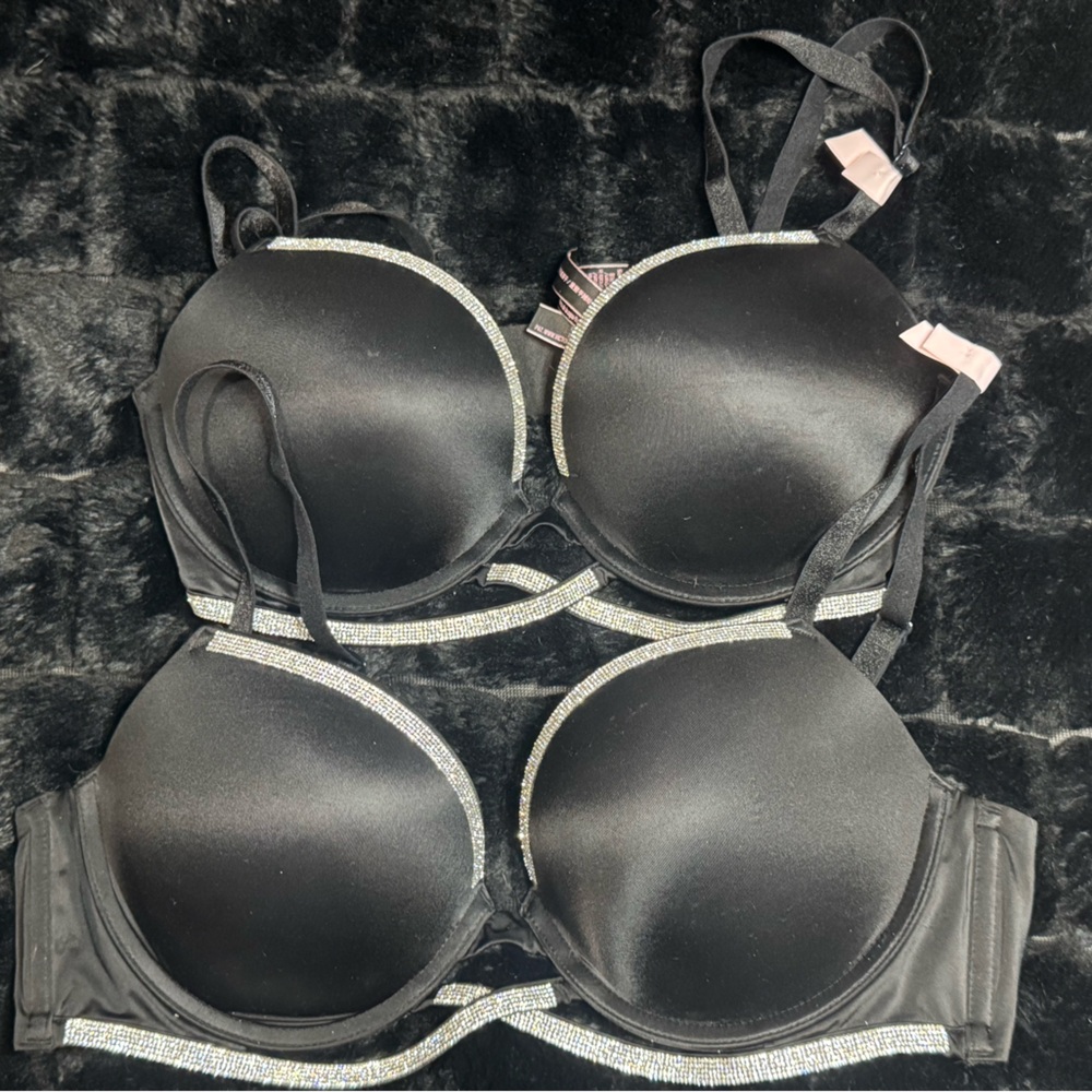 Bundle Victoria’s Secret bras 34D